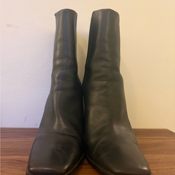 Black leather ankle boots - Picture 8 of 8